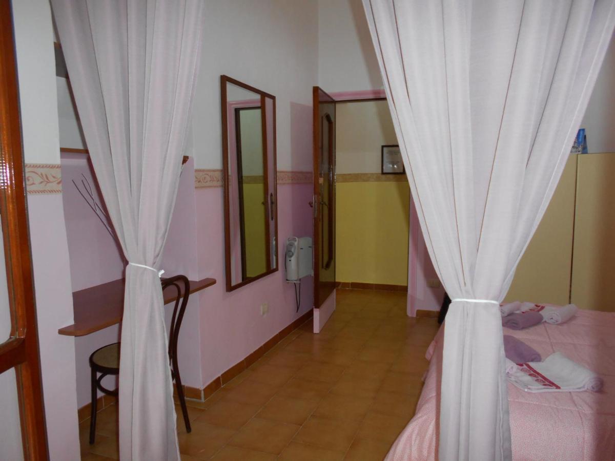 Robby'S House Bed & Breakfast Vico Equense Exterior photo